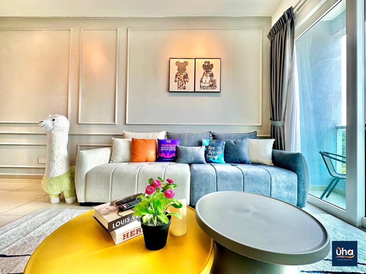 Seasons Luxury Apartment By Jk Home Джохор-Бару Экстерьер фото