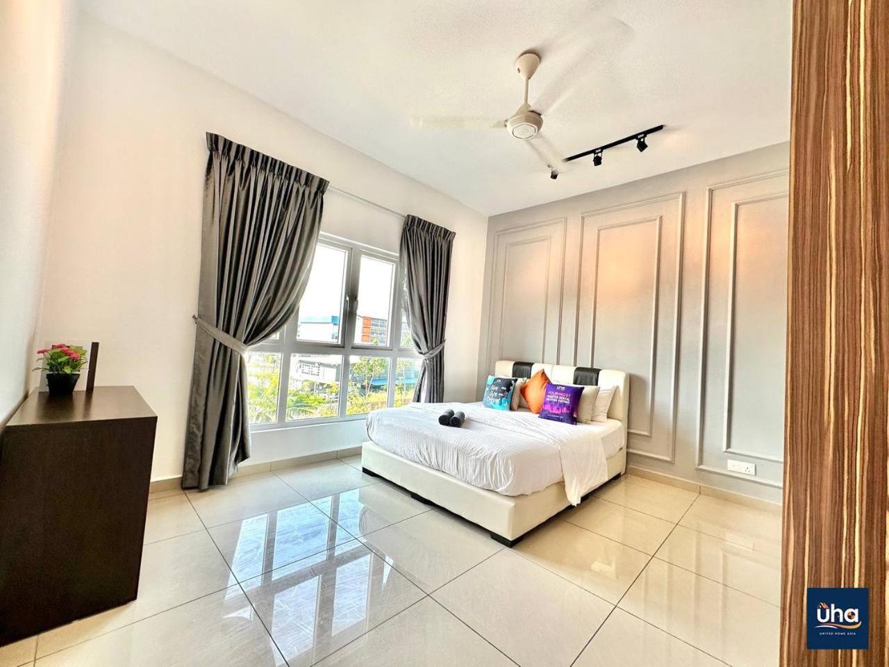 Seasons Luxury Apartment By Jk Home Джохор-Бару Экстерьер фото